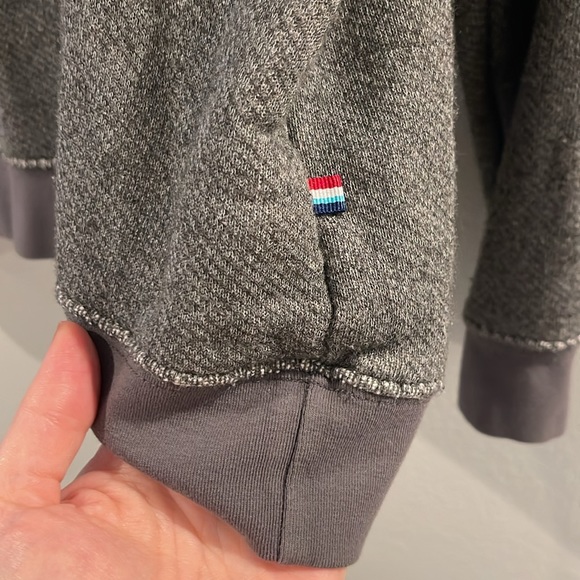 Sol Angeles BRUSHED BOUCLE SHAWL PULLOVER - STORM - Picture 12 of 13